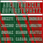 Maillot de football personnalisé à sublimation vert et blanc avec lignes rouges Maillot de football personnalisé à sublimation vert et blanc avec lignes rouges