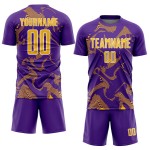 Maillot de football personnalisé à sublimation or-blanc, uniforme de sport violet courbe
