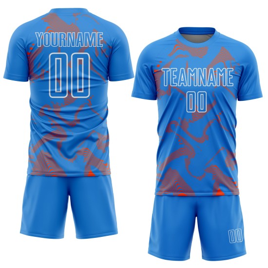 Maillot de football bleu personnalisé avec lignes de sublimation, courbe orange-blanche