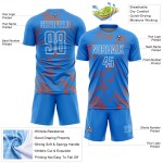 Maillot de football bleu personnalisé avec lignes de sublimation, courbe orange-blanche